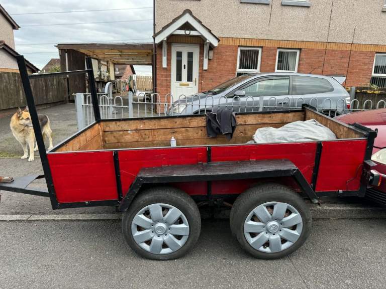 Double axle trailer