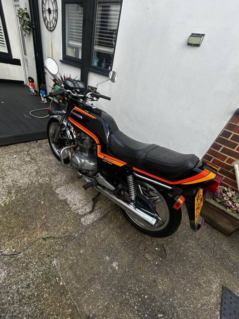 Honda Super Dream 400N