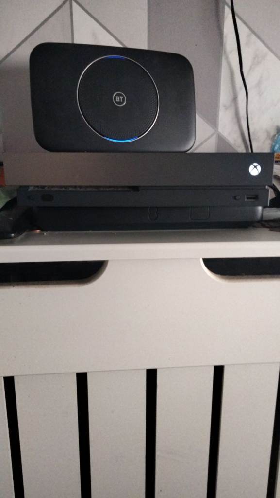 Xbox One X Console – Grey, Good Condition