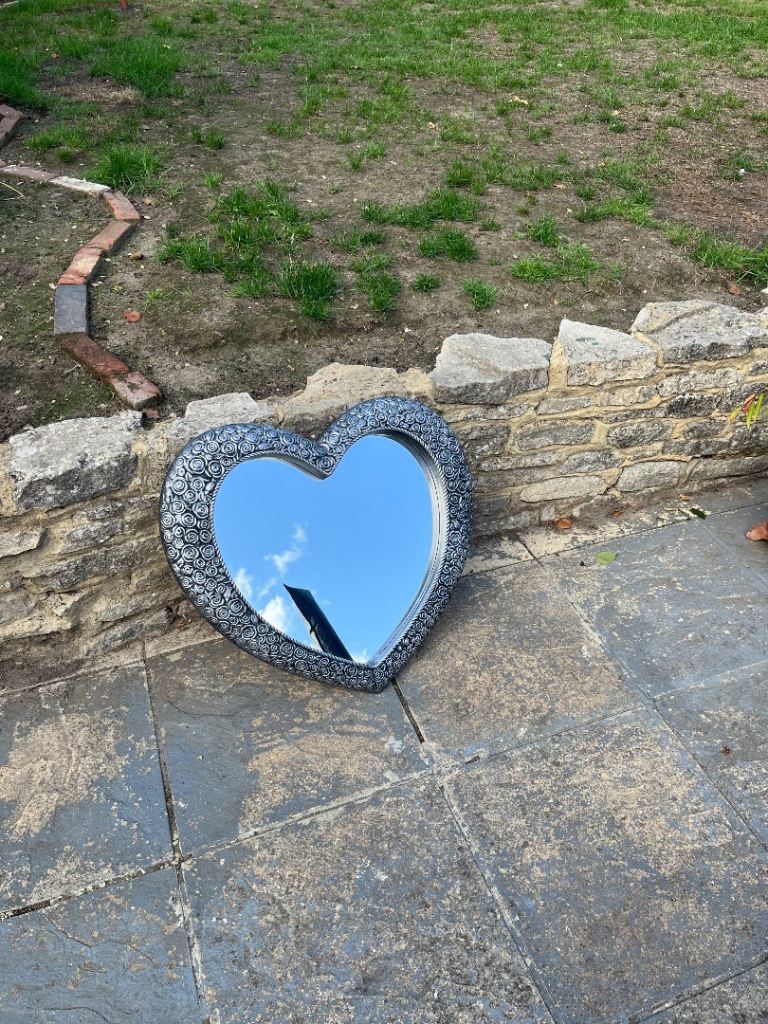 Heart Shaped Mirror with Decorative Frame – Good Condition