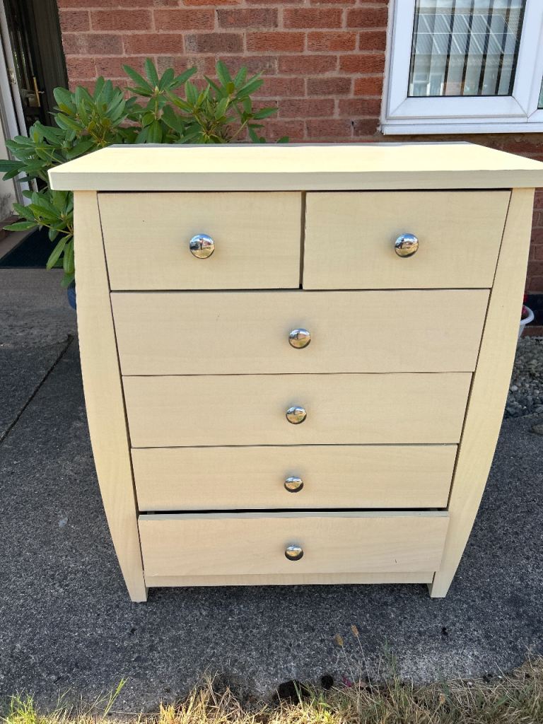 Cream Chest of Drawers - free collection only 