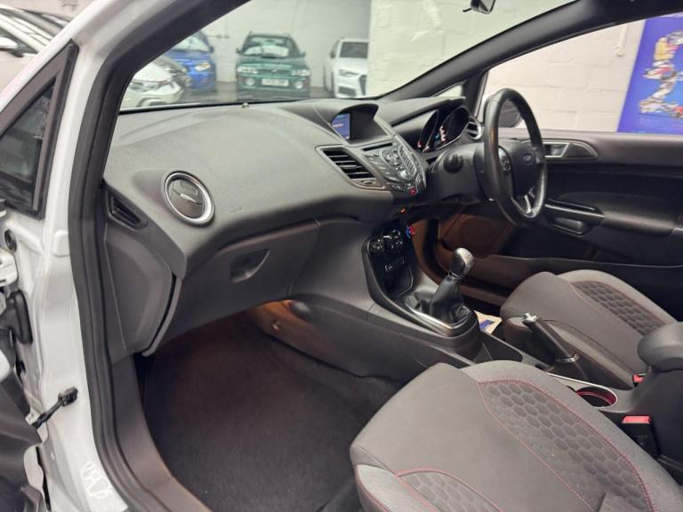 2017 Ford Fiesta 1.0T EcoBoost ST-Line Euro 6 (s/s) 3dr Hatchback Petrol Manual