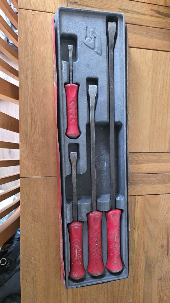Snap-on Pry Bar Set – Red Handles, Good Condition