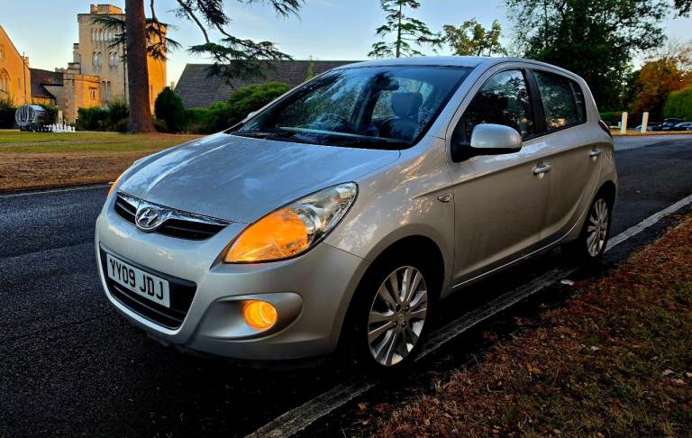 Hyundai, I20, Hatchback, 2009, Manual, 1396 (cc), 5 doors