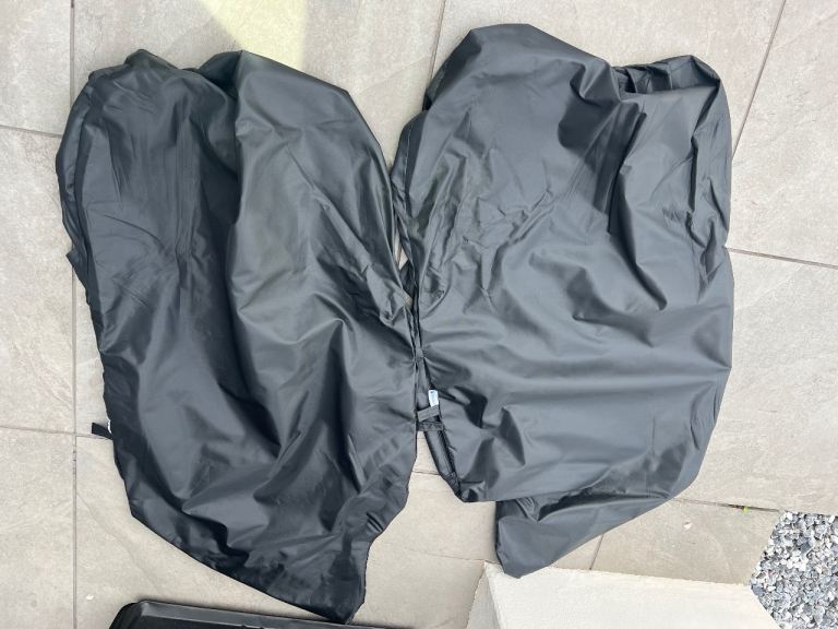 BMW 1 series (2025)seat covers front 2 seats only