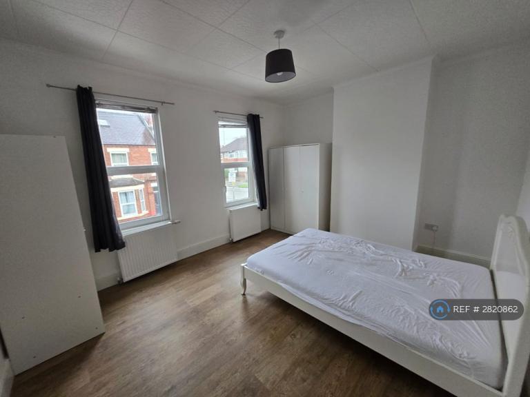 2 bedroom house in Siward St, York, YO10 (2 bed) (#2820862)