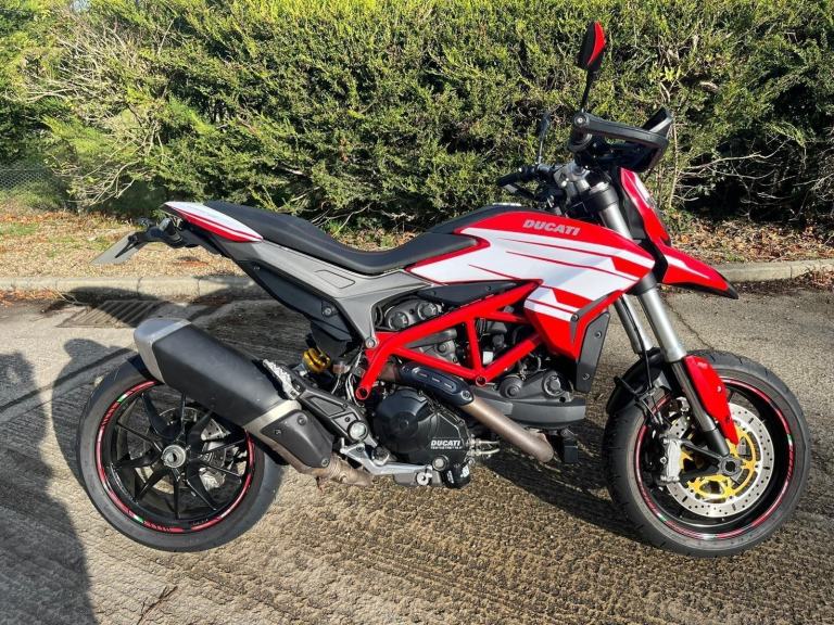 2017 17 DUCATI HYPERMOTARD 939 RED WHITE SUPERMOTO MOTARD 7k MILES HISTORY