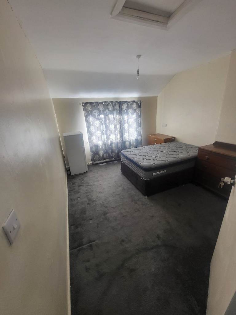 Large room 