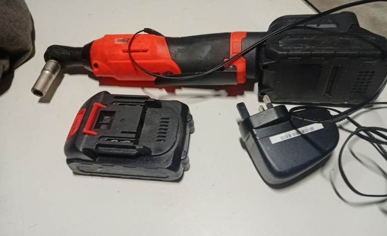 Cordless ratchet 