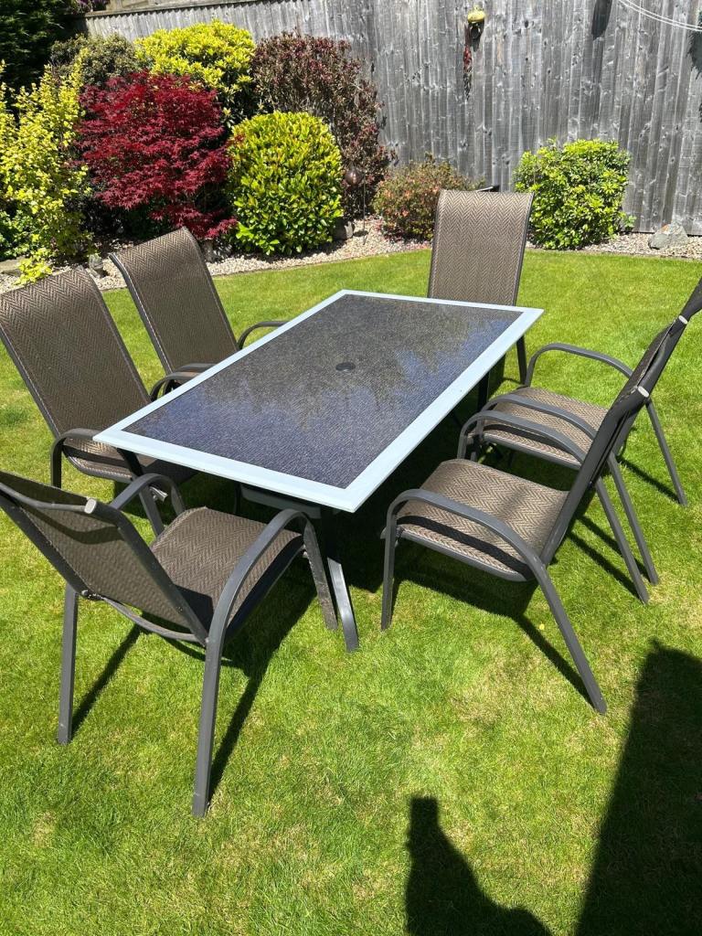 Outside table & chairs