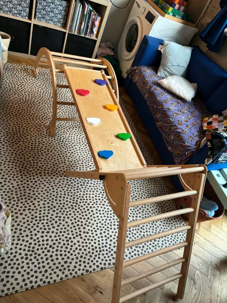 Kids indoor climbing frame and slide