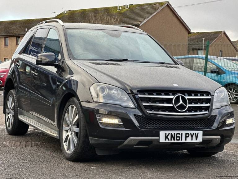 2011 Mercedes-Benz M Class 3.0 ML300 CDI V6 BlueEfficiency Grand Edition SUV 5dr Diesel G-Tronic ...