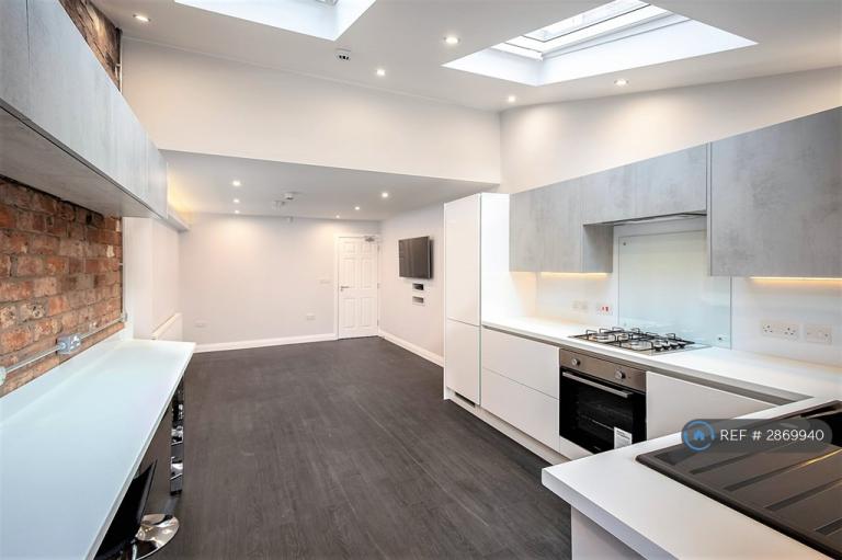 5 bedroom house in Spa Road, Preston, PR1 (5 bed) (#2869940)