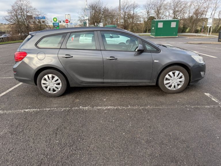 Vauxhall, ASTRA, Estate, 2011, NEW CAM BELT+CLUTCH