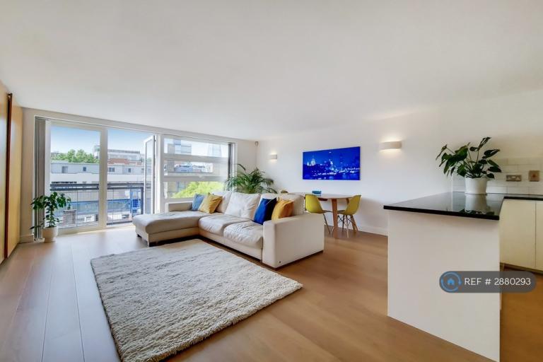 2 bedroom flat in Florin Court, London, SE1 (2 bed) (#2880293)