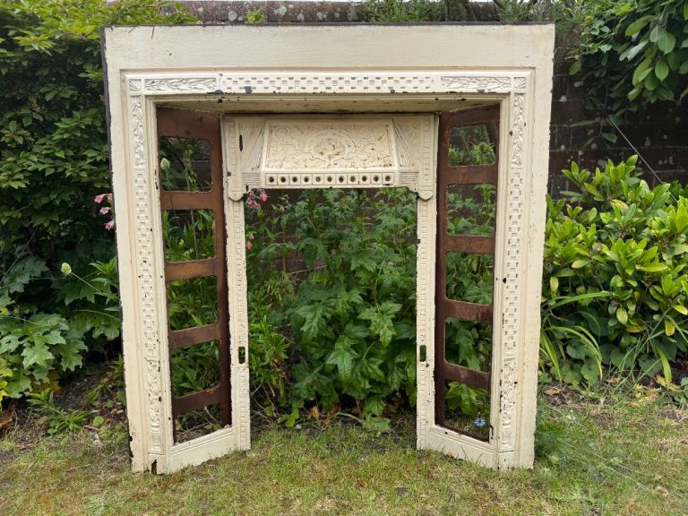 VICTORIAN FIREPLACE INSERT