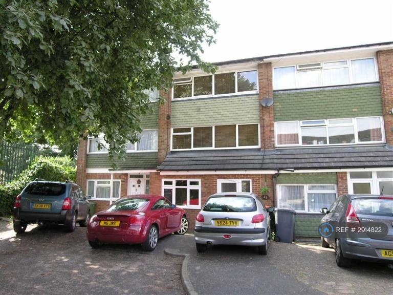 4 bedroom house in The Cedars, Dunstable, LU6 (4 bed) (#2914822)
