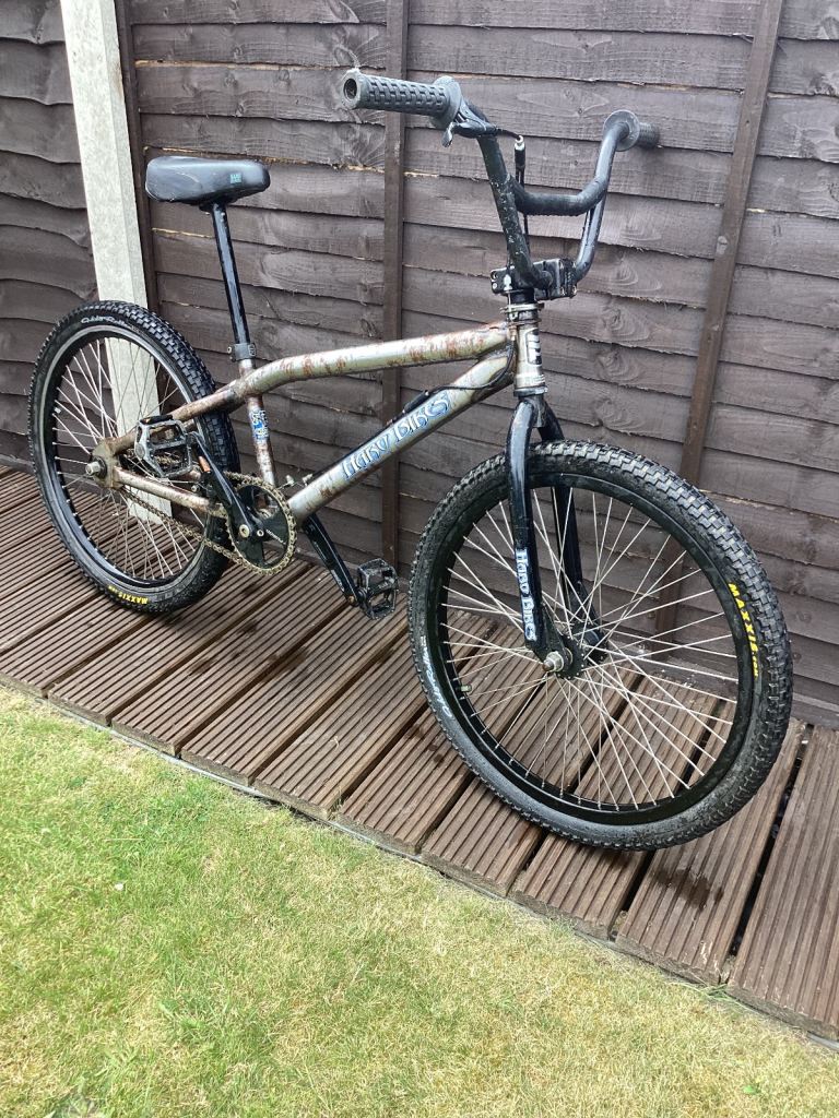 Haro 24 Cruiser BMX Ryan Nyquist back trail.