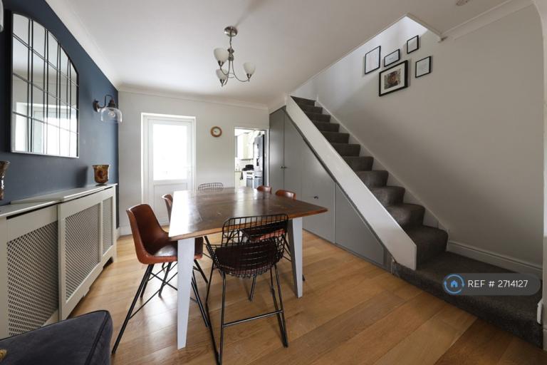 2 bedroom house in Lower Road, Orpington, BR5 (2 bed) (#2714127)