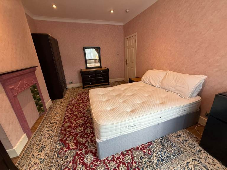 🔥 DOUBLE ROOMS IN ACTON + DSS/ BENEFITS WELCOME - FEMALE HOUSE 🔥