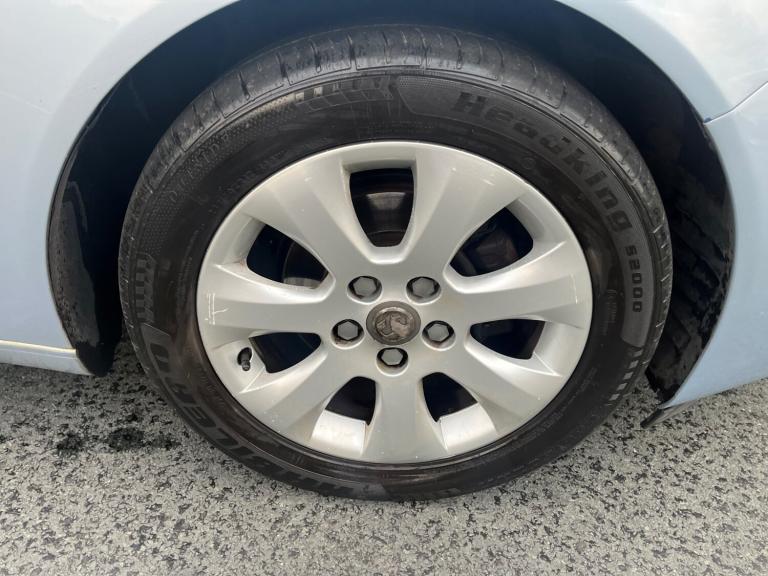 VAUXHALL INSIGNIA 2.0 CDTi ecoFLEX Design 5dr / HPI CLEAR / £35 TAX / LONG MOT