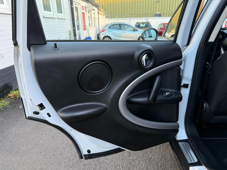 2015 MINI Countryman 1.6 One 5dr Auto HATCHBACK Petrol Automatic