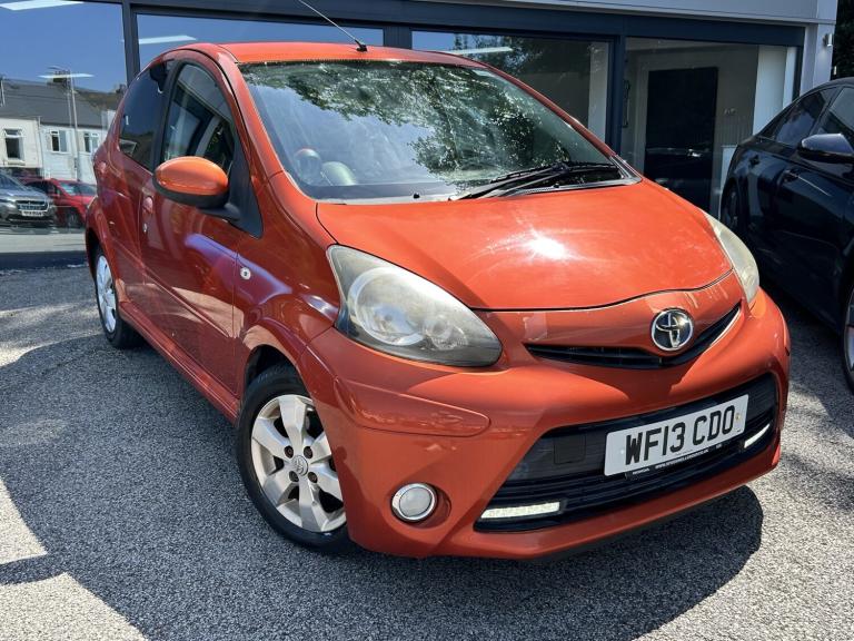 TOYOTA AYGO 1.0 VVT-i Fire 2013