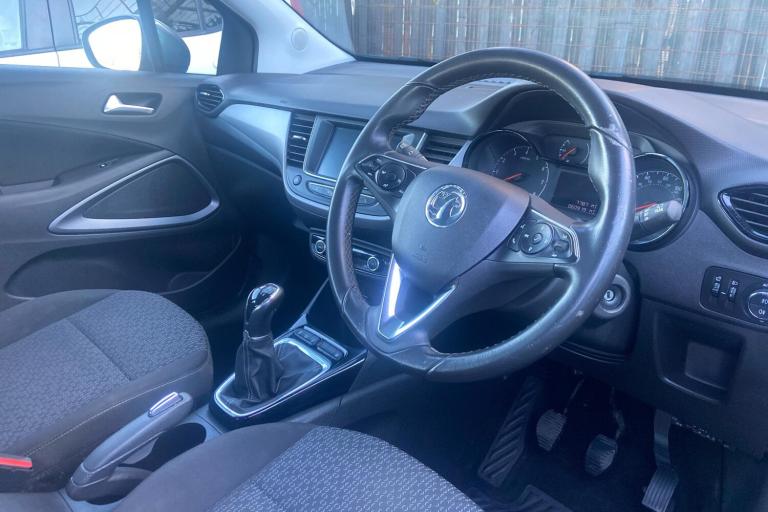 Vauxhall Crossland X 1.2 Se Suv 5dr Petrol Manual Euro 6 81 Ps Petrol
