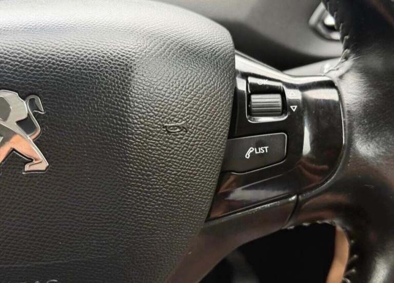 2016 Peugeot 308 1.2 PureTech 130 Allure 5dr HATCHBACK PETROL Manual