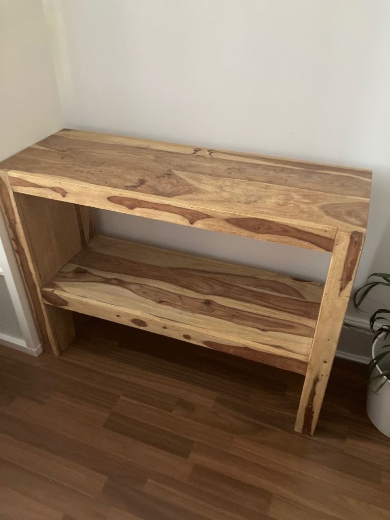 Solid wood console 