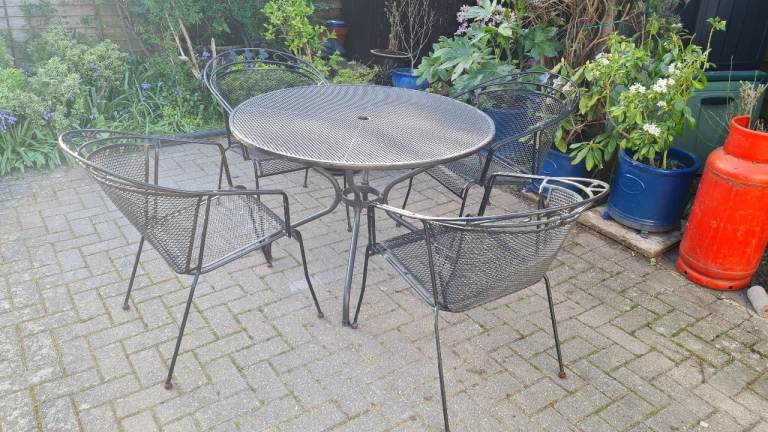 4 Seater Metal Patio Set - (Selling new in Argos for £1,100) - local delivery available