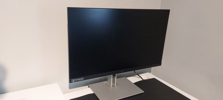 HP E27q G4 27” QHD IPS Monitor – Excellent Condition 