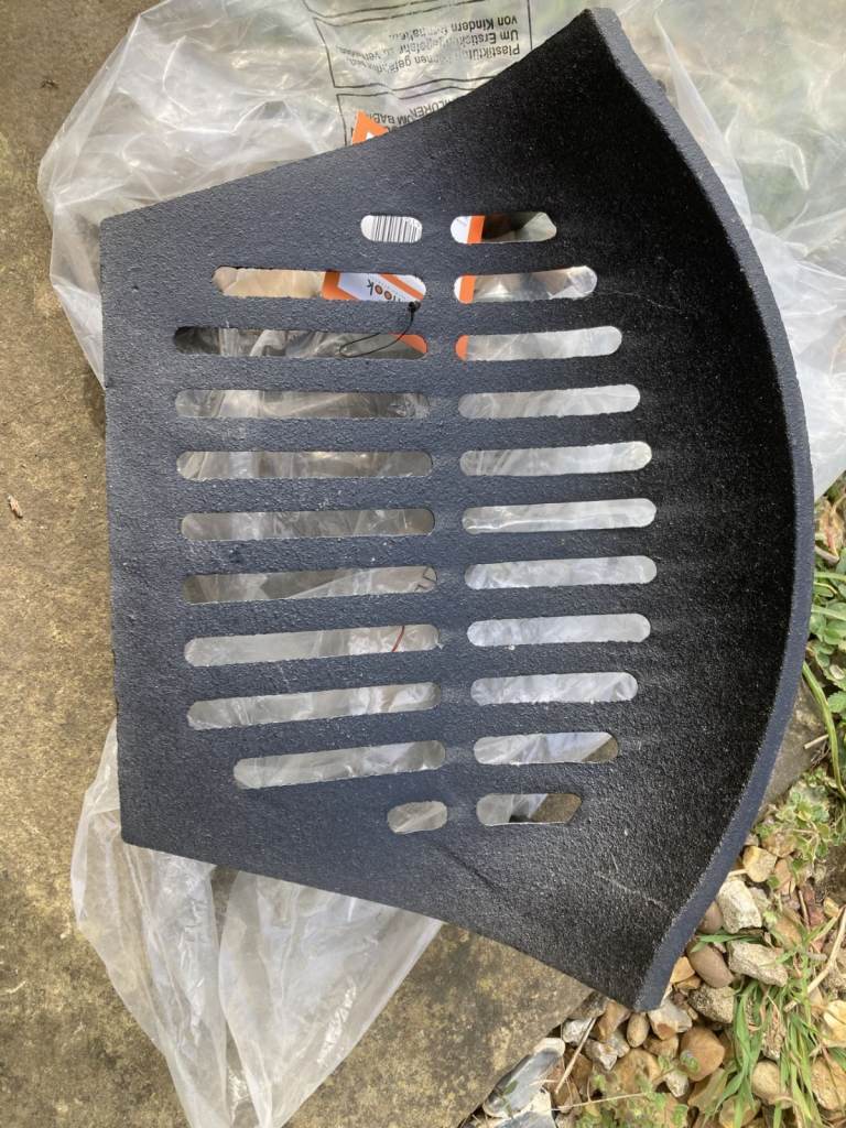 Inglenook GRA02 Cast Iron 12 inch Black Fire Grate new with tag & original bag