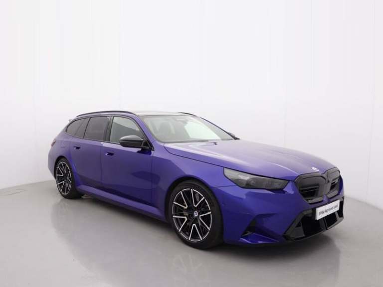 BMW M5 5dr DCT
