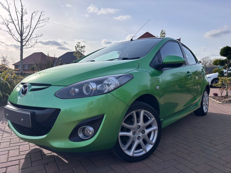 2011 MAZDA 2 1.5 SPORT METALLIC SPIRITED GREEN 2 OWNERS FSH 95,000 MILES 