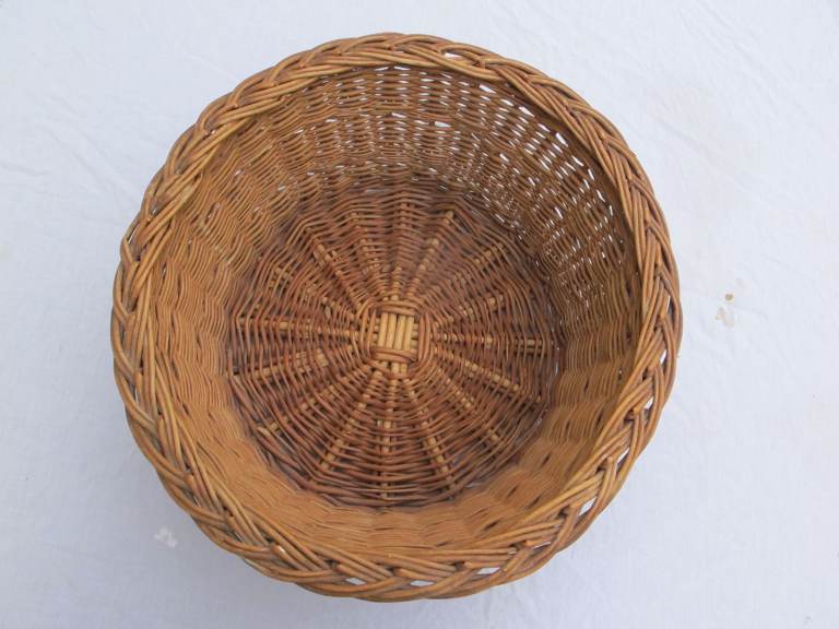 WICKER BASKET