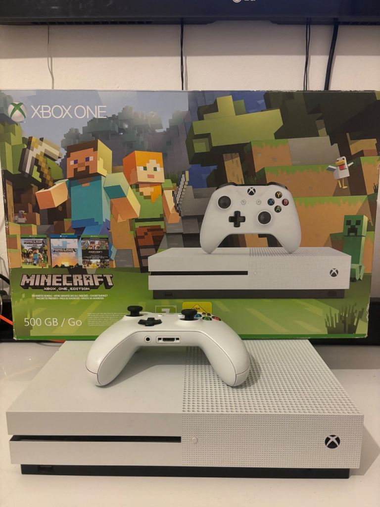 Xbox one with box 