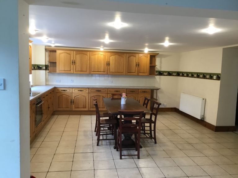 3 bedroom semi-detached country house