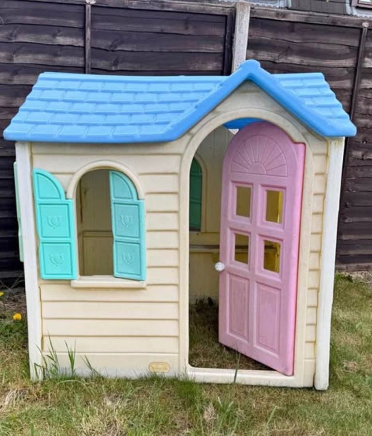 Can deliver Little Tikes Tykes plastic playhouse toy play Wendy house country cottage