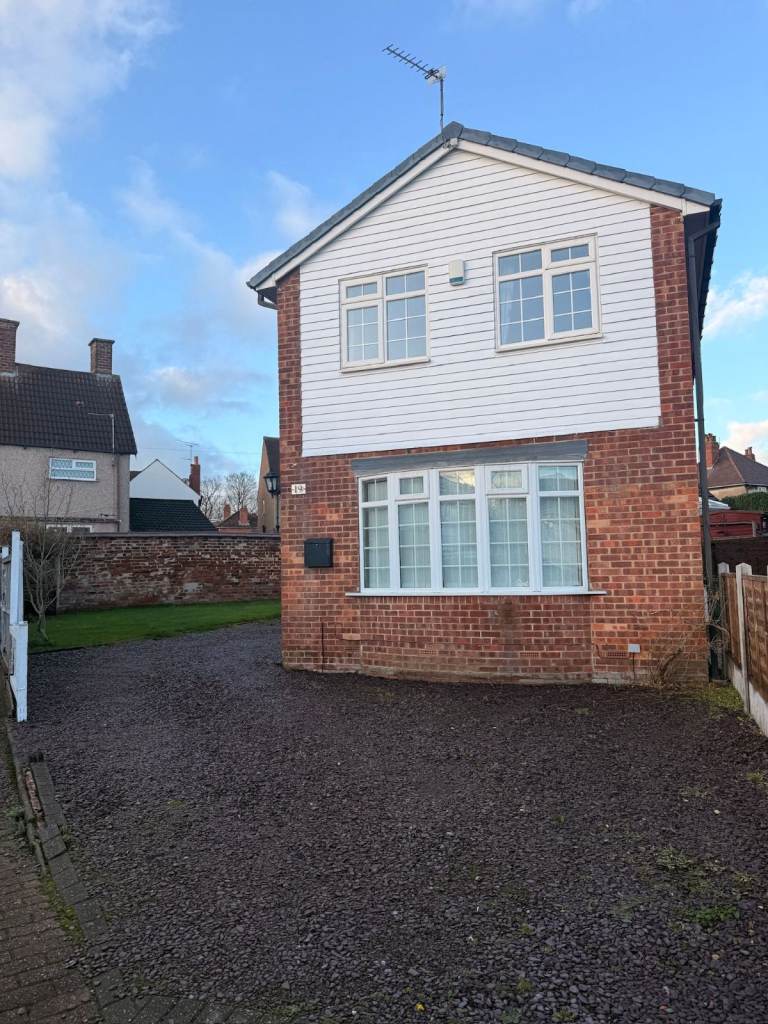  3 Bed Detached House, Red Lodge Close, LS8