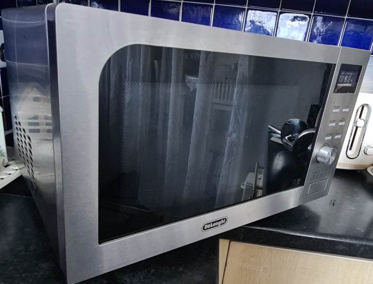 Microwave Oven
