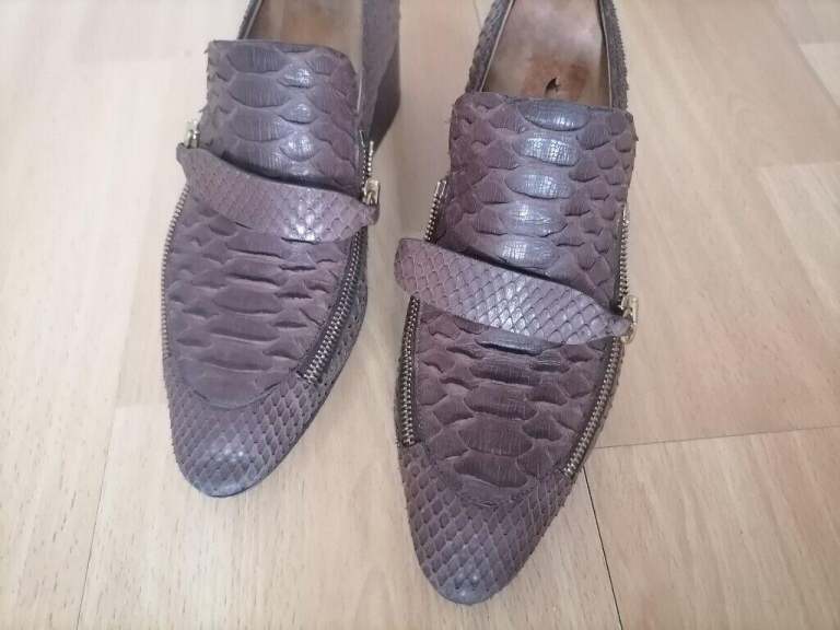 Designer CHLOE Leather Heel Loafers with zipper. Ex Cond. Size : UK 6.5 EU 40 