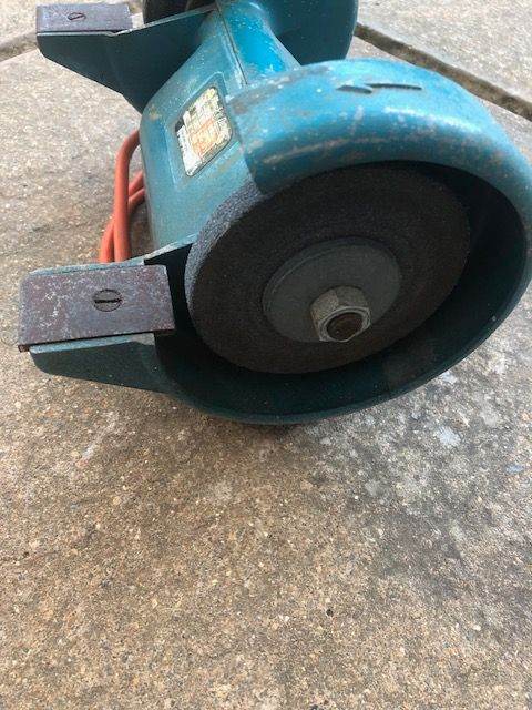 Black & Decker Bench Grinder – Good Working Order