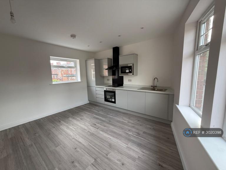 1 bedroom flat in Ivanhoe Terrace, Chester Le Street, DH3 (1 bed) (#3020398)