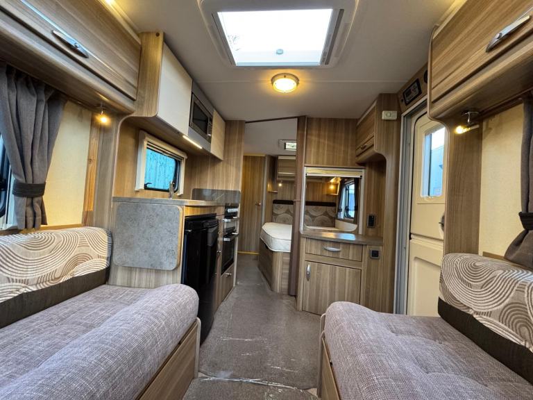 ⭐️ 2013 STERLING ECCLES SPORT 554 ⭐️ FIXED BED 4 BERTH ⭐️ LARGE SOLAR PANEL ⭐️