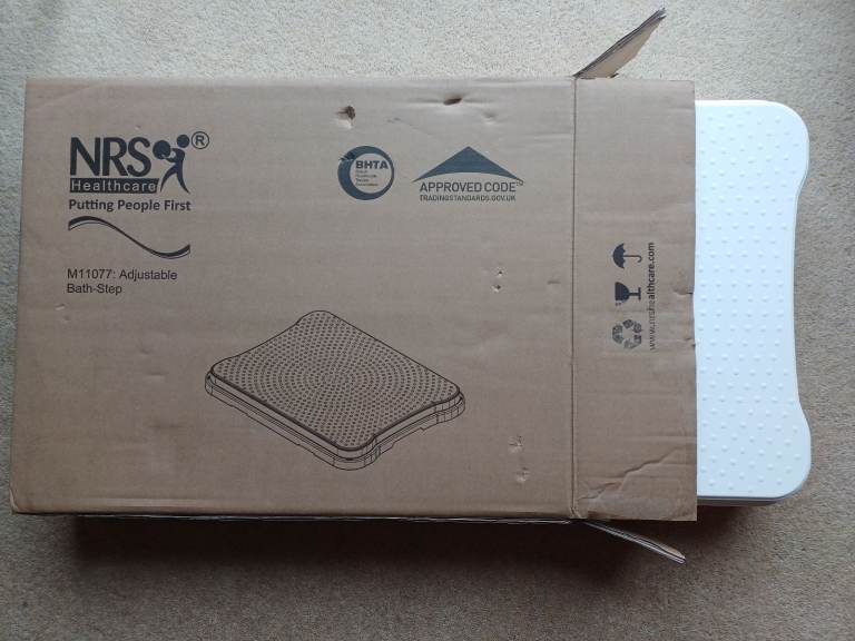 NRS Adjustable bath step