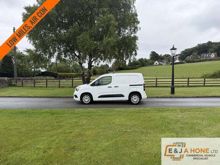 2020 Vauxhall Combo Turbo D 2300 Sportive Panel Van Diesel Manual
