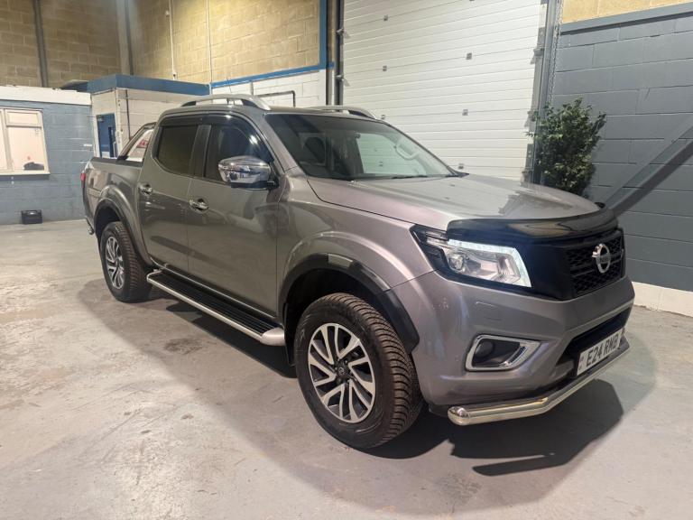 2016 Nissan Navara Double Cab Pick Up Tekna 2.3dCi 190 4WD Auto PICK UP DIESEL Automatic