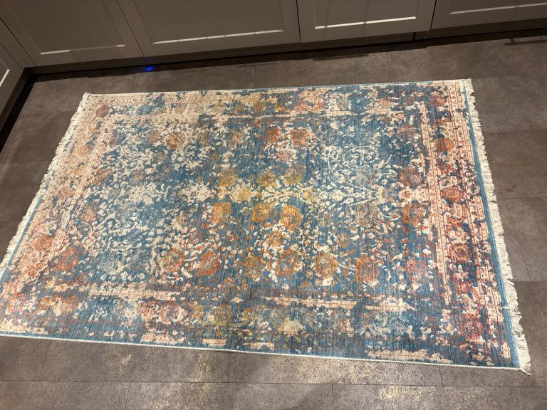 image for Shabby chic rug