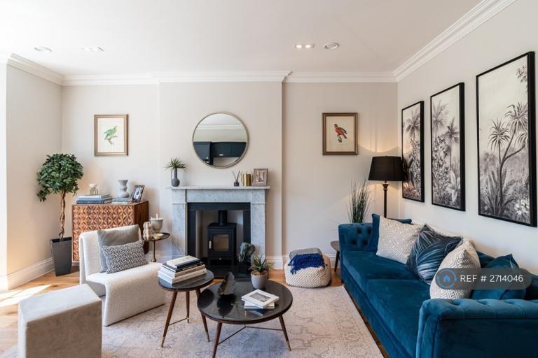 2 bedroom flat in Preston Park Avenue, Brighton, BN1 (2 bed) (#2714046)